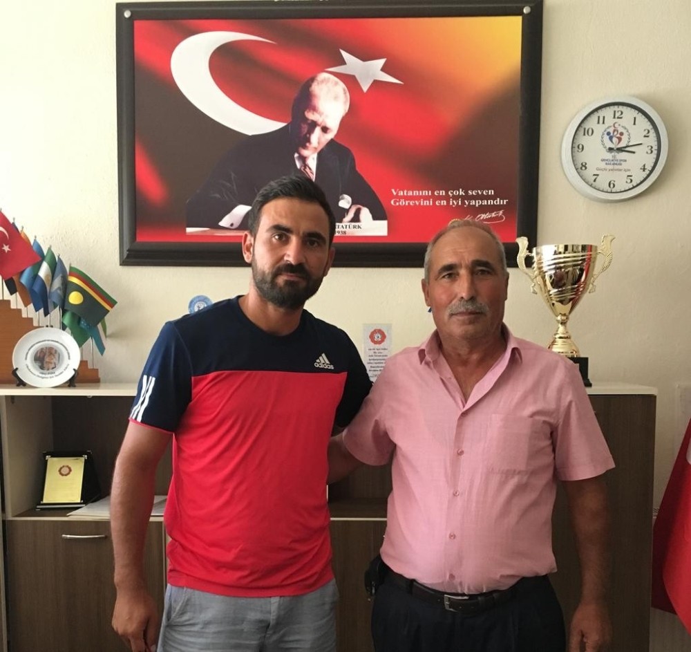 Salihli Emirspor yeni hocasını buldu 