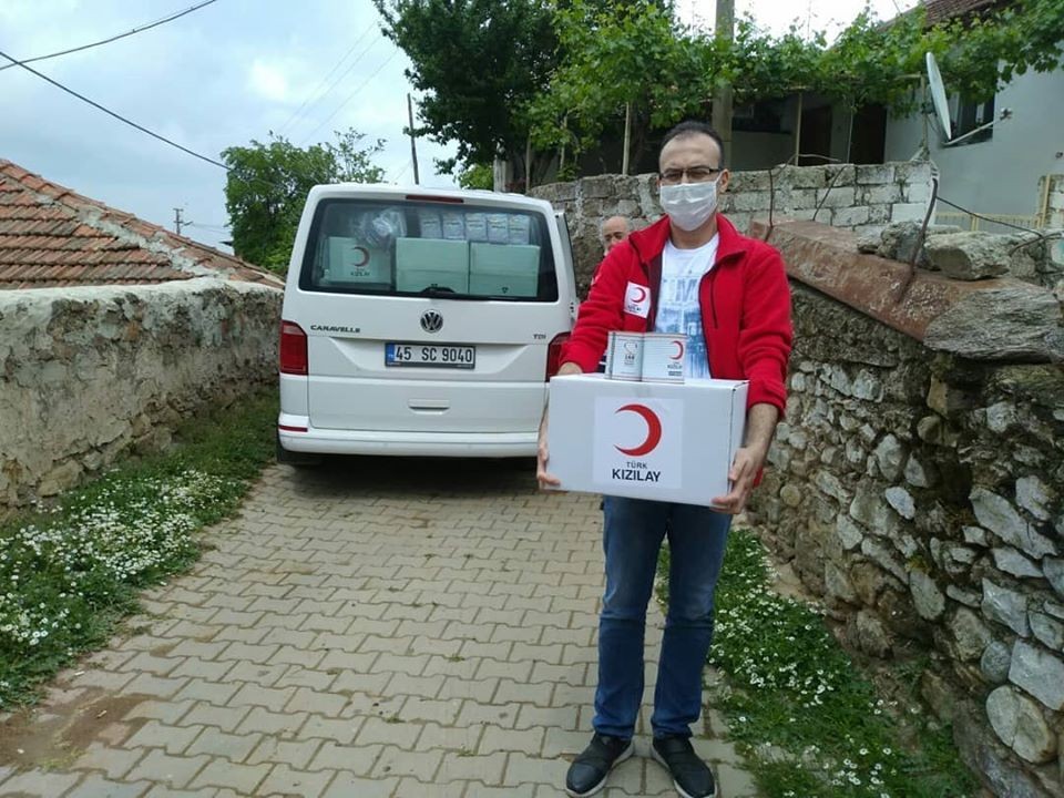 Salihli Kızılay binlerce insana el uzattı 