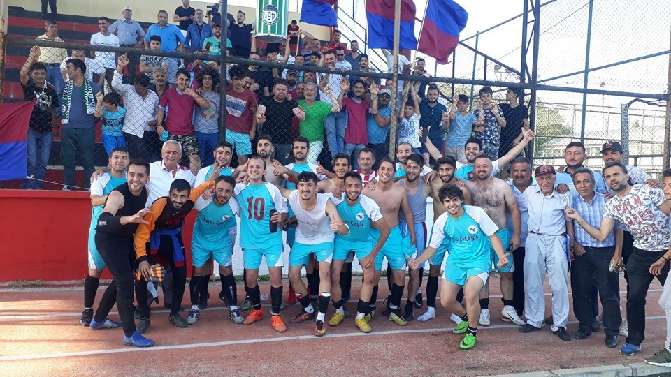 Salihli Kurtuluşspor’da 1. Amatör Küme sevinci 