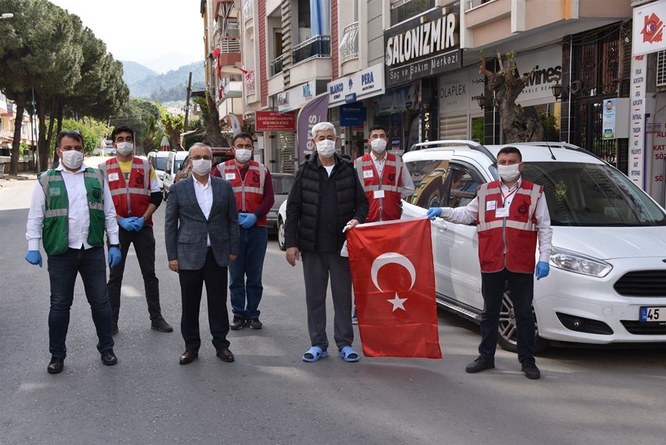 Salihli’de bin kişiye vefa desteği 