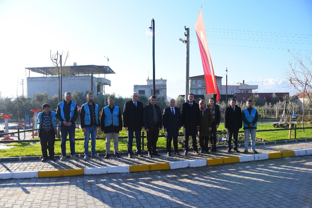 Salihli’de ’Yaşayan Şehir Salihli’ projesi Durasıllı Mahallesi ile devam etti 