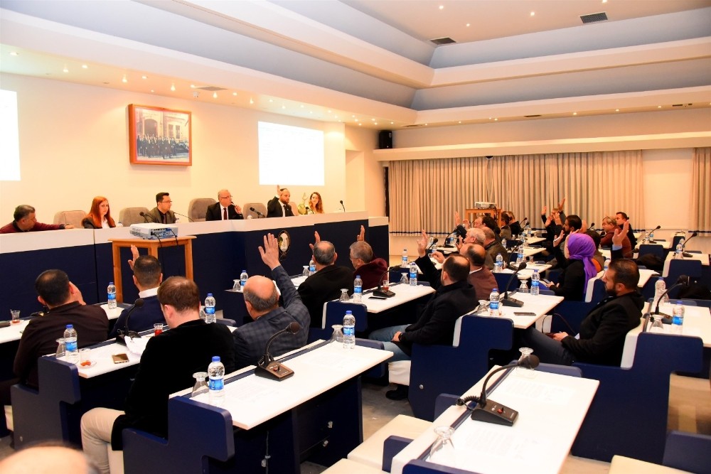 Salihli’de yeni yılın ilk meclis toplantısı yapıldı 