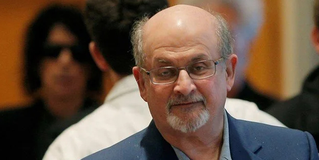 Salman Rüşdi kimdir, olayı nedir? Neden saldırıya uğradı?