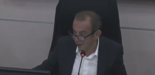 Salonda çıt çıkmadı! Böyle olur Tanju Özcan’ın helallik istemesi