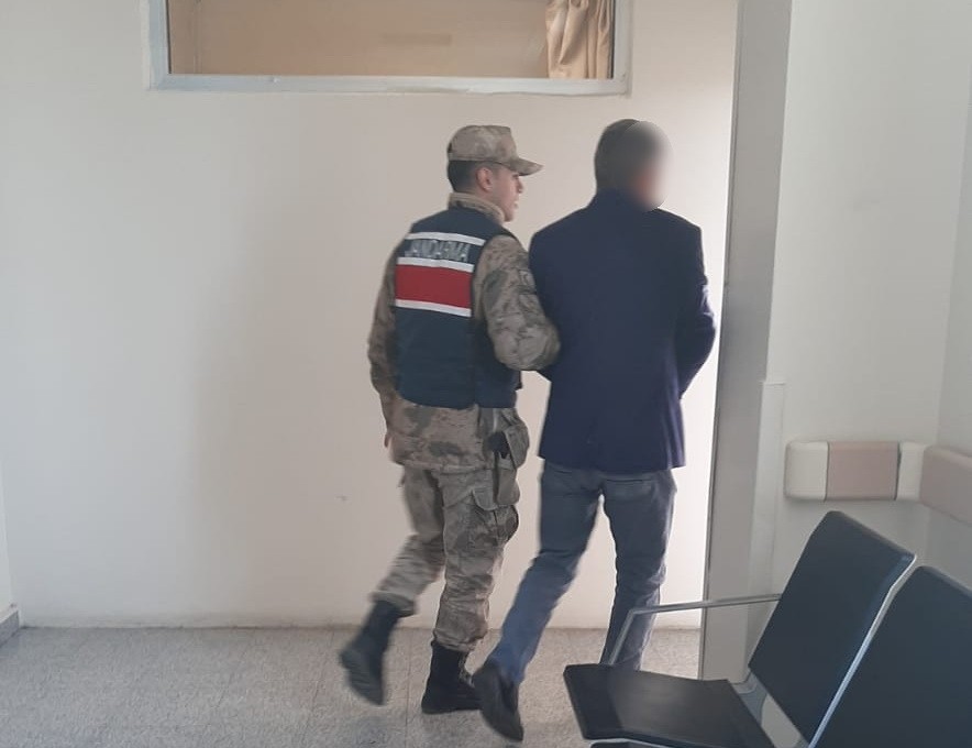 Saman hırsızı yakalandı 