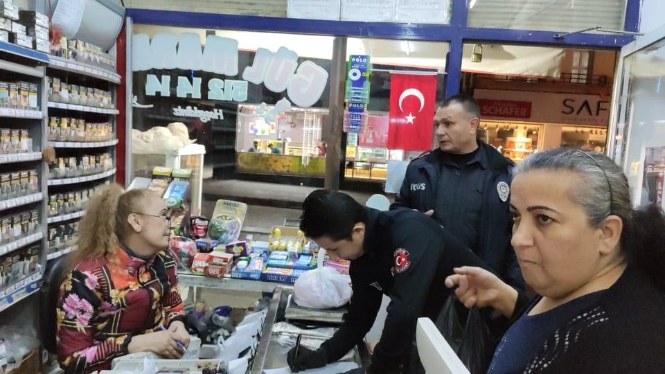 Samandağ’da marketlere korona virüs tebligatı 