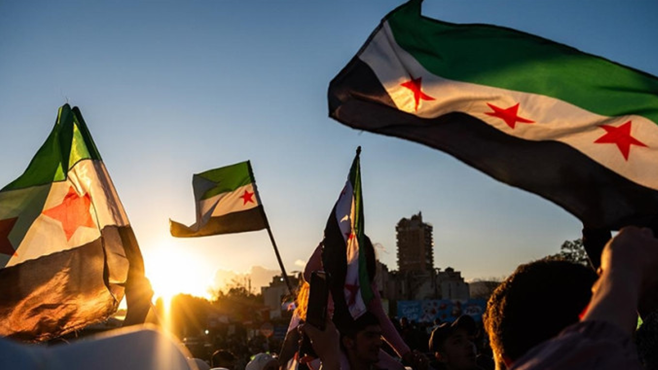 Şam'da Dürzi gruplar silah bırakıyor!