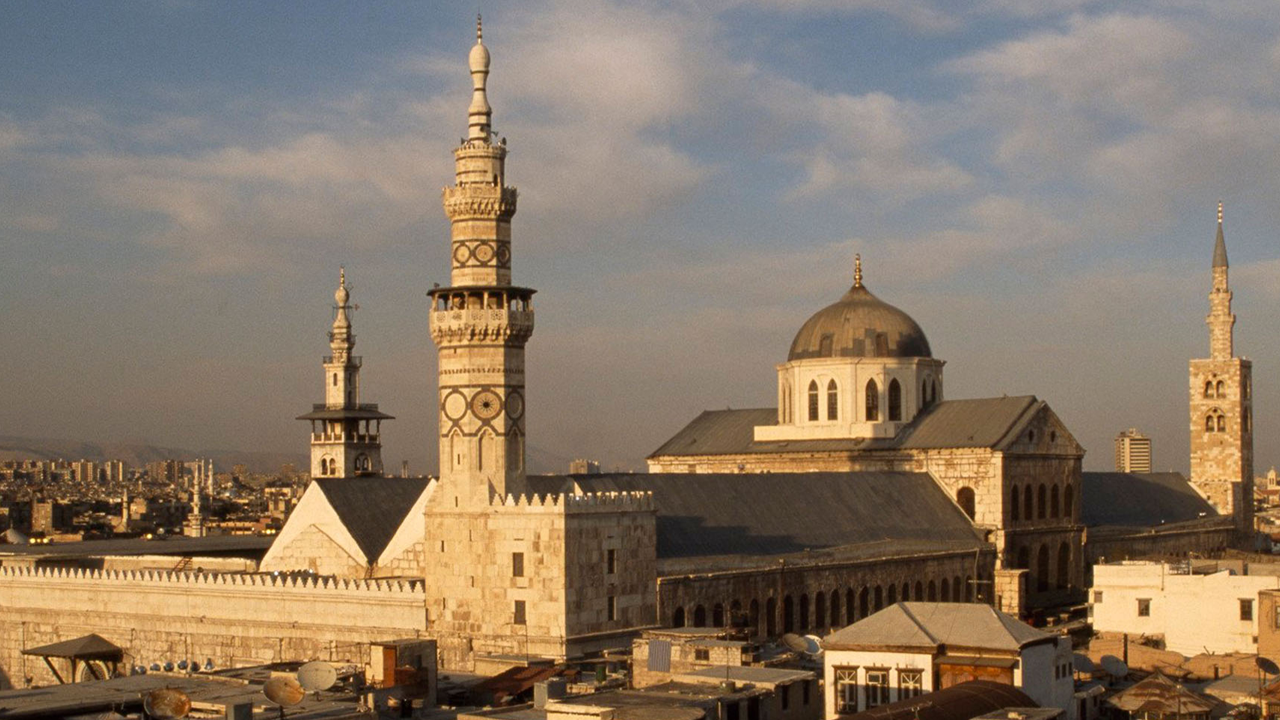 Şam’daki camilerden tekbir sesleri yükseliyor!