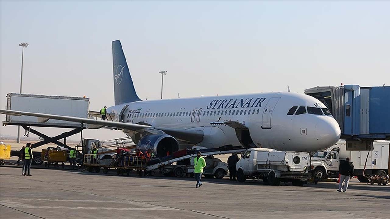 Şam'dan tarihi görüntüler! Katil Esed sonrası bir ilk