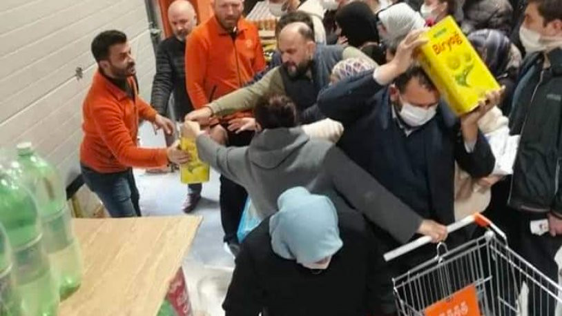 Şamil Tayyar, hem zincir marketleri hem partisini eleştirdi
