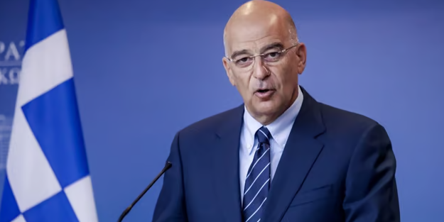 ‘Samimi olmak istiyorum’ deyip her şeyi açıkladı: Yunan savunma bakanından Türkiye itirafı!