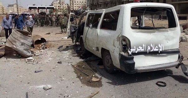 DAEŞ, Şam'a bombalı araçla saldırdı