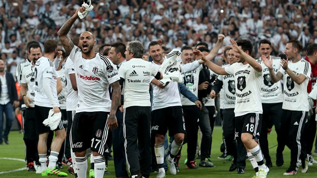 Şampiyon Beşiktaş'a hisselerden kötü haber
