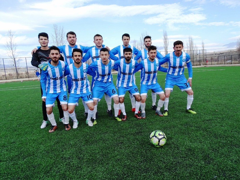 Şampiyon Hisarcık Belediyespor 