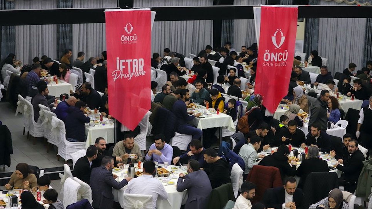 Şampiyon sporcular öncü spor iftarında buluşuyor