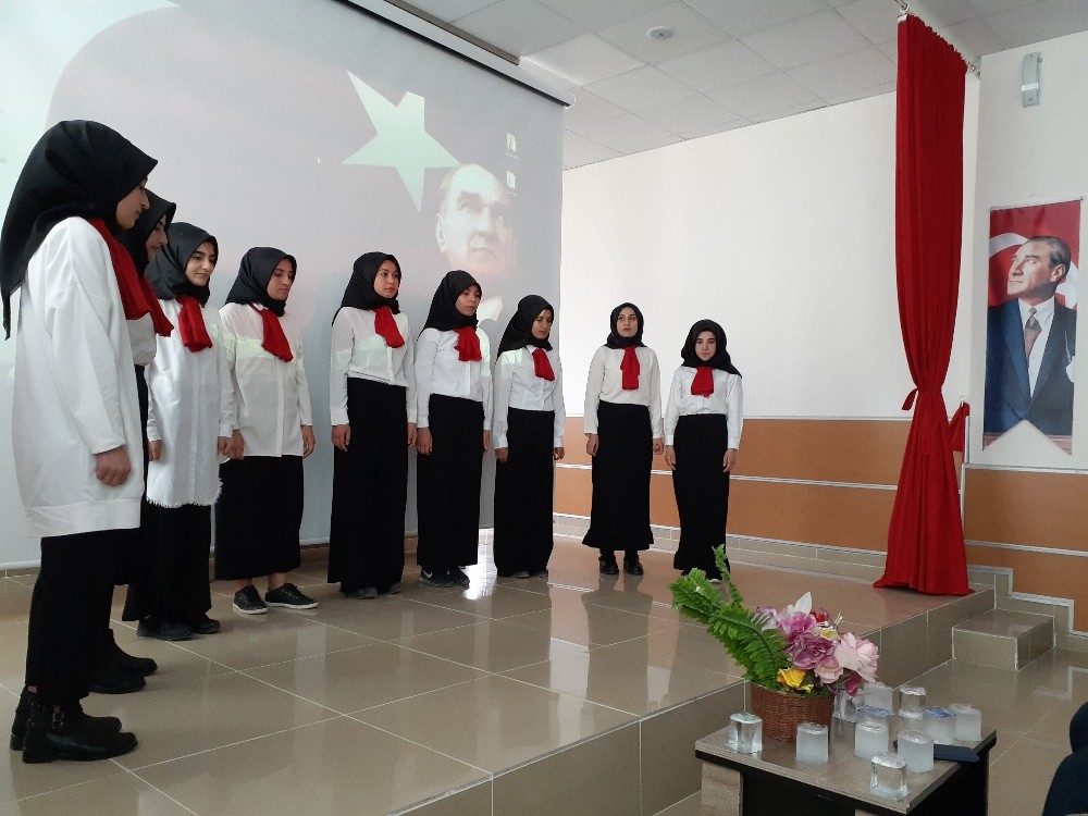 Samsat’ta İstiklal Marşının kabulünün 99. yılı kutlandı 