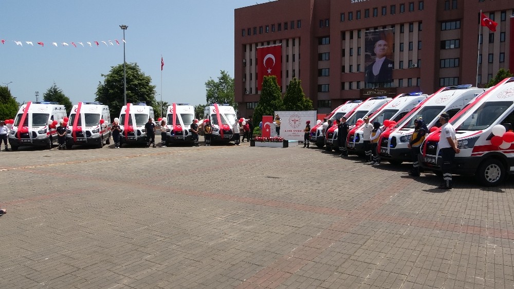 Samsun 112’ye 10 yeni ambulans 
