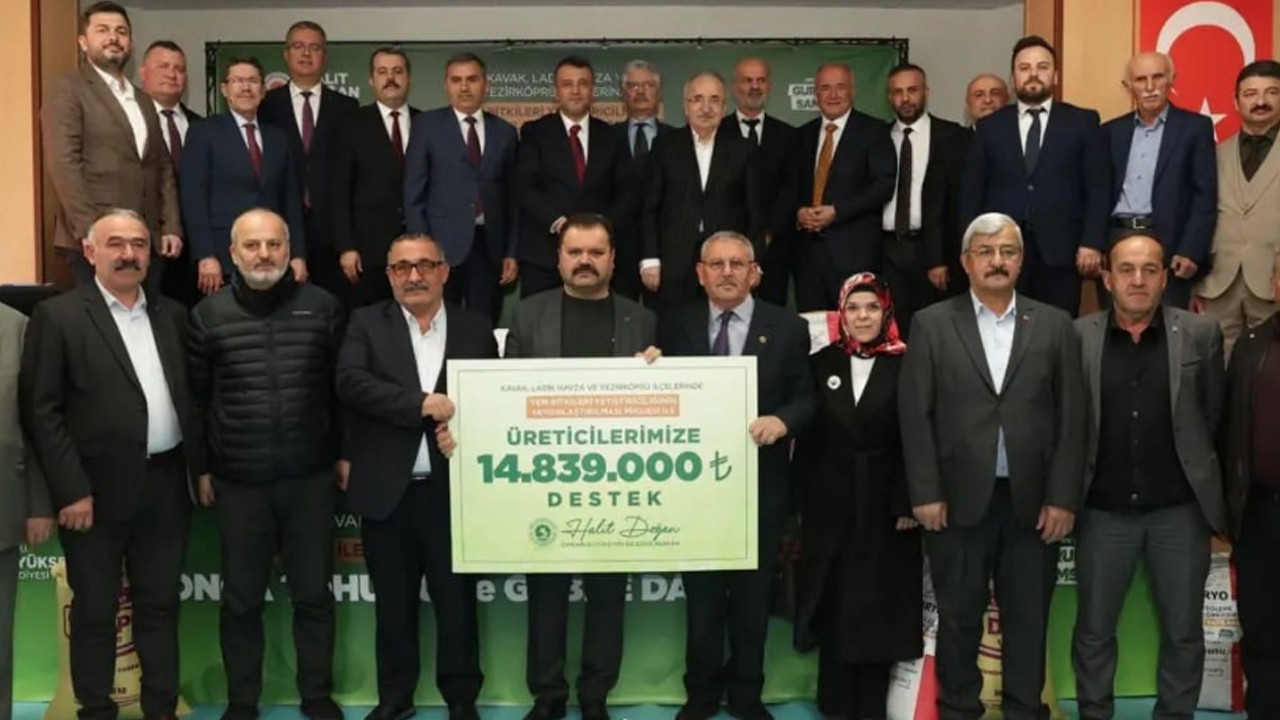 Samsun Büyükşehir’den Çiftçiye Çifte Destek: Yonca Tohumu ve Gübre Dağıtımı Başladı