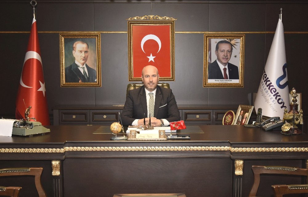 Samsun protokolü vatandaşın bayramını kutladı 