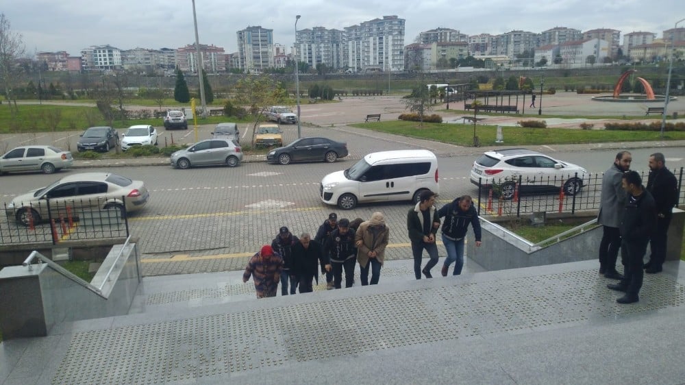 Samsun’da 6,5 kilo kubar esrar ele geçirildi: 6 gözaltı 