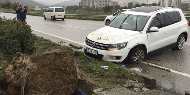 Samsun'da cip devrildi! Aynı aileden 3 kişi yaralandı