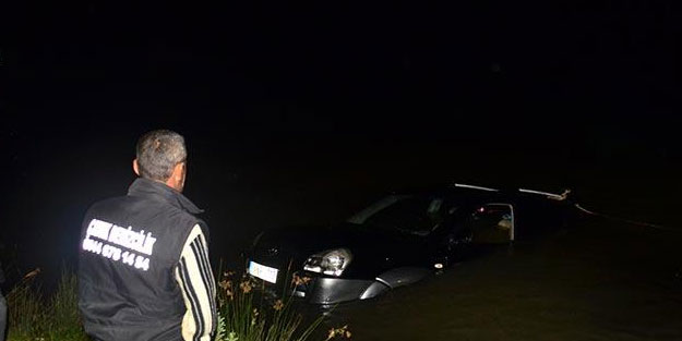 Samsun'da denize uçan araçtakileri balıkçılar kurtardı
