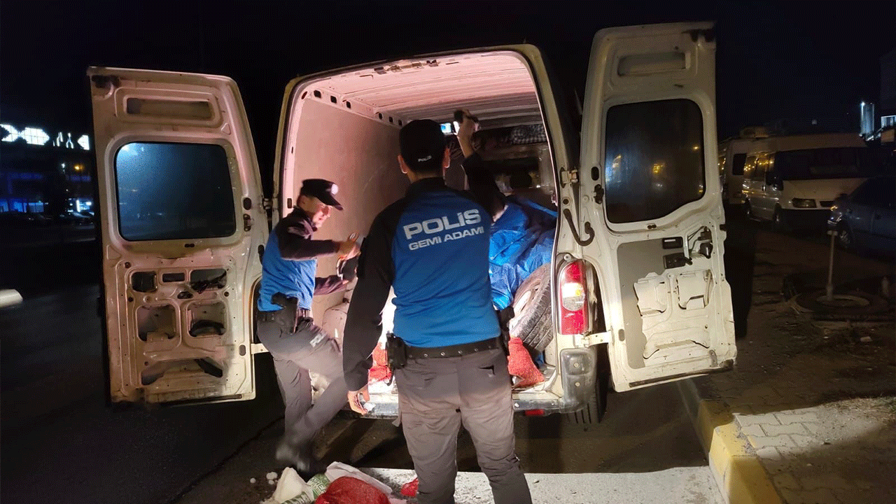 Samsun’da dev operasyon! 5 ton kaçak midye ele geçirildi!