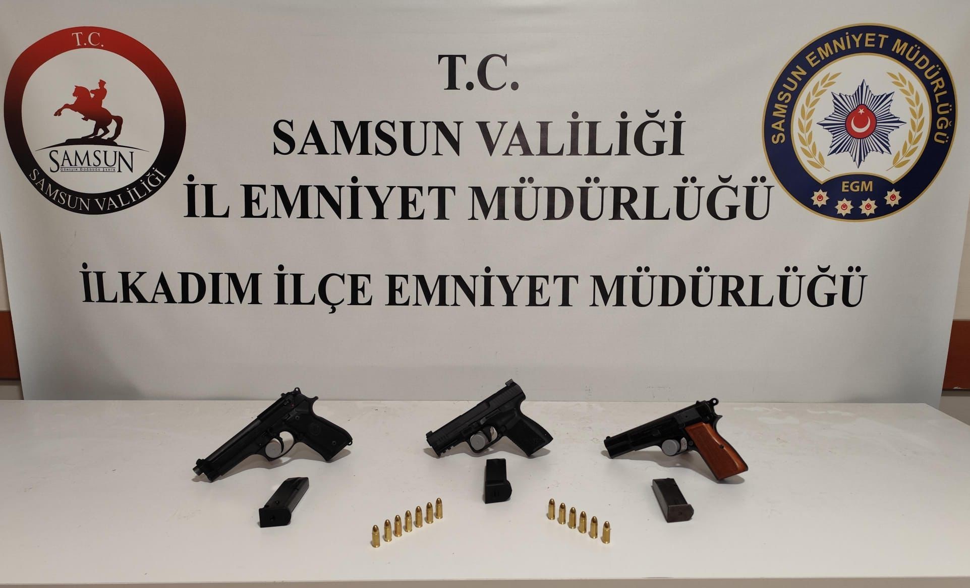 Samsun'da düğünde tabancayla ateş açan 2 kişi yakalandı