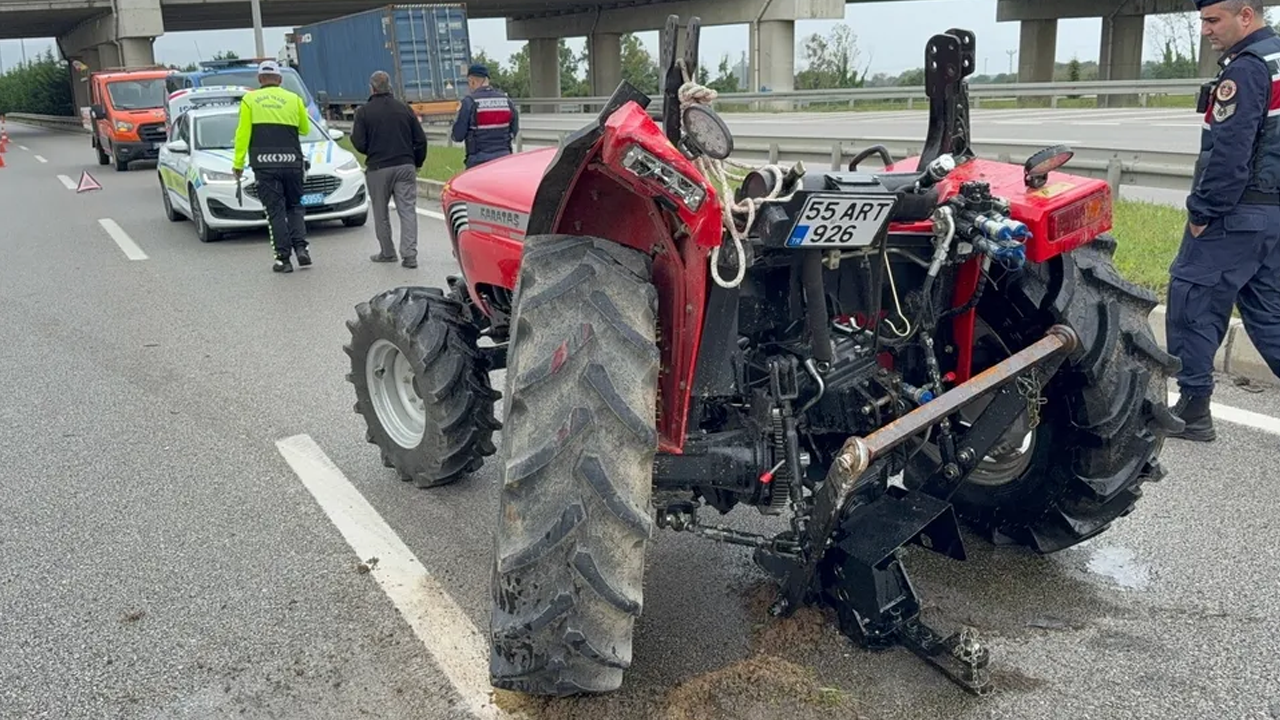 Samsun'da feci kaza! Kamyonet traktöre arkadan çarptı