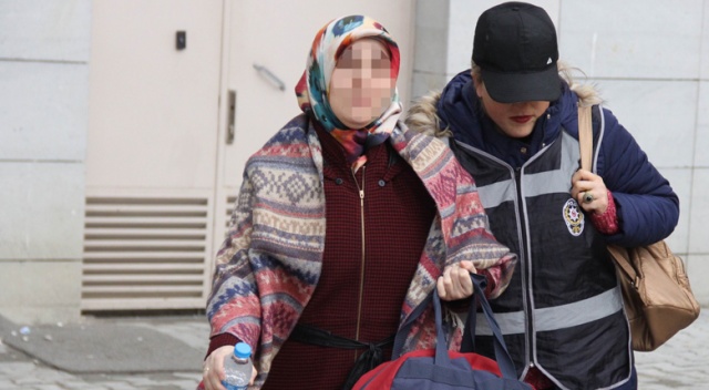 Samsun'da FETÖ'den aranan kadın öğretmen gözaltına alındı