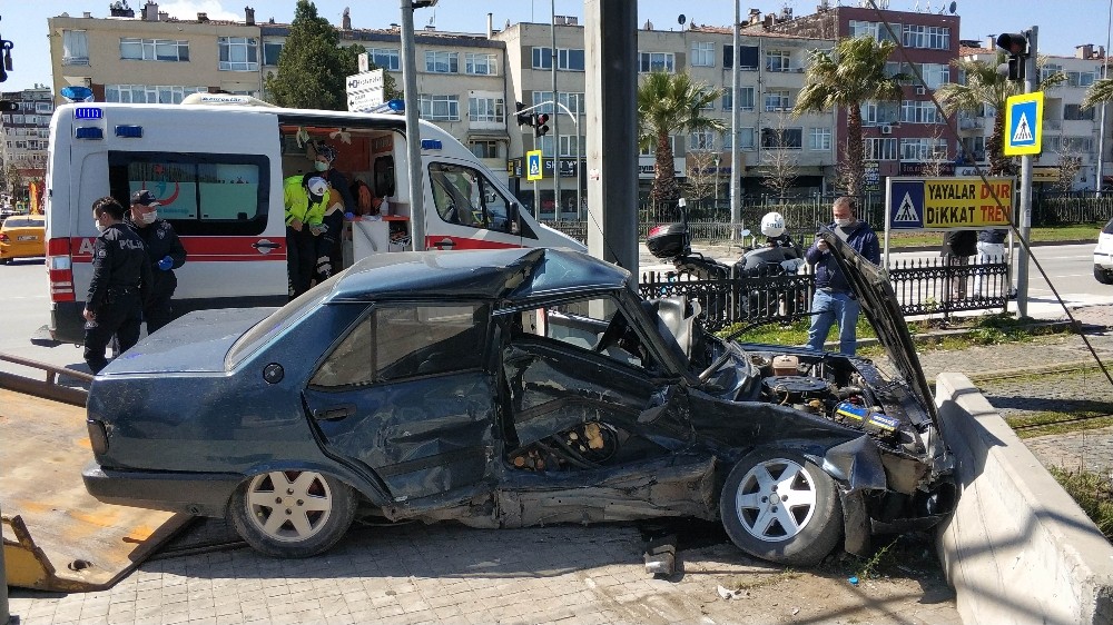 Samsun’da iki otomobil çarpıştı: 1 yaralı 