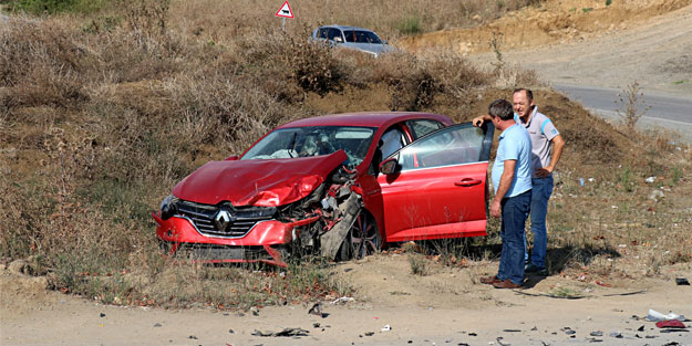 Samsun'da iki otomobil çarpıştı: 4 yaralı