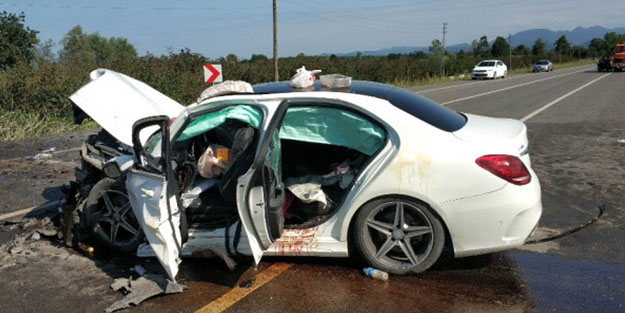 Samsun'da iki otomobil çarpıştı: 6 yaralı