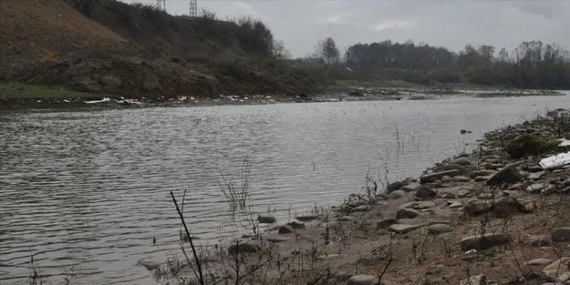 Samsun'da ırmakta kaybolan kişi bulunamadı