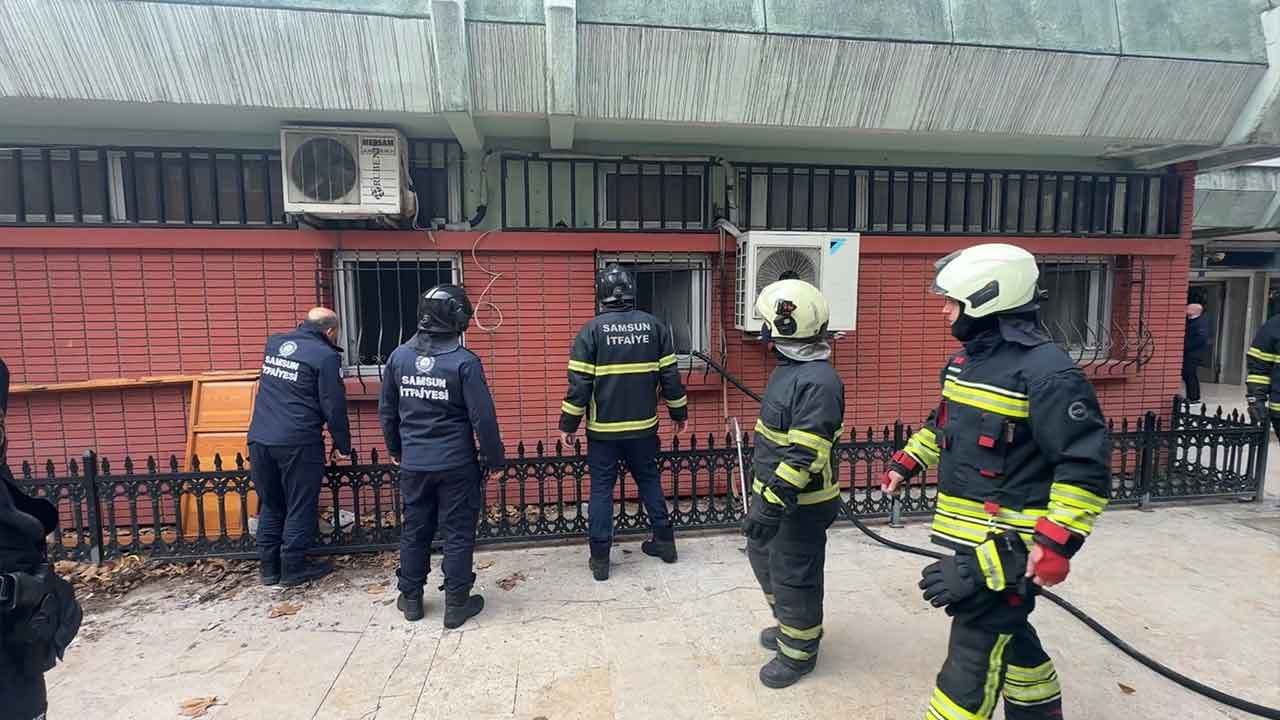 Samsun'da korkutan dumanlar! Site Camisi çarşısında yangın paniği