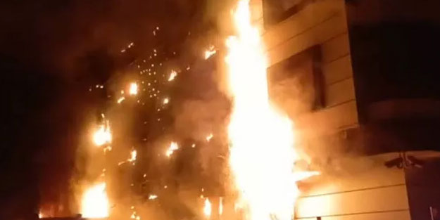 Samsun'da lokantada çıkan yangın evlere sıçradı