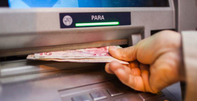 Samsun’da önce para çekip sonra ATM’yi soyunca yakayı ele verdi
