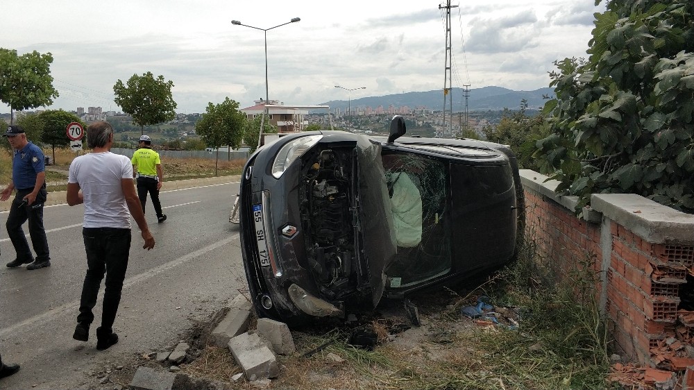 Samsun’da otomobil evin duvarına çarptı: 1 yaralı 