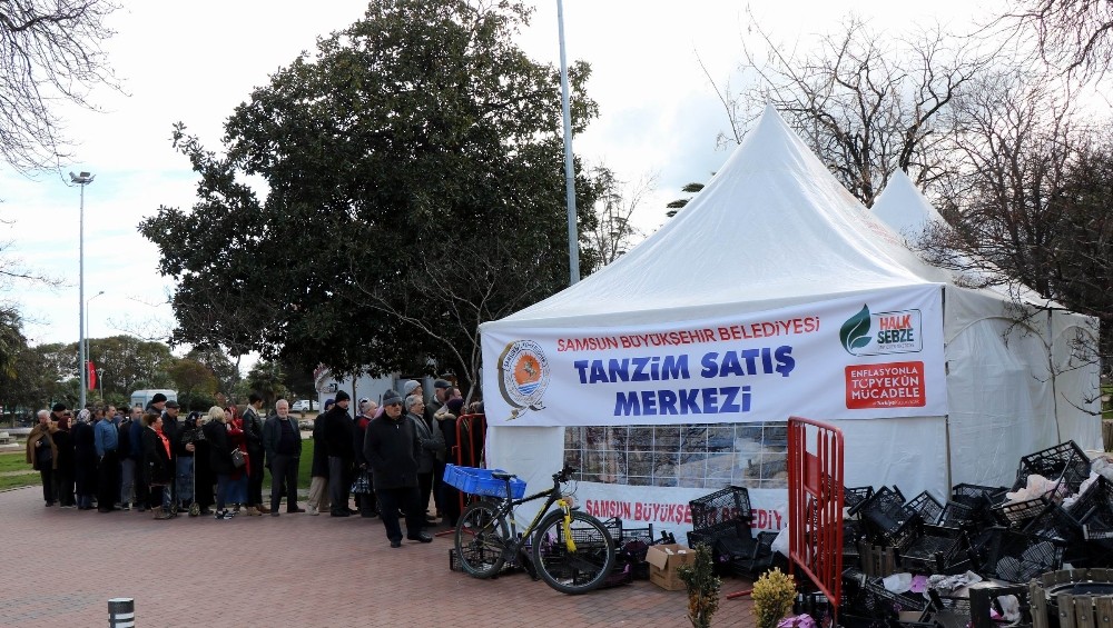 Samsun’da tanzimde ilk gün 11 ton ürün satıldı 