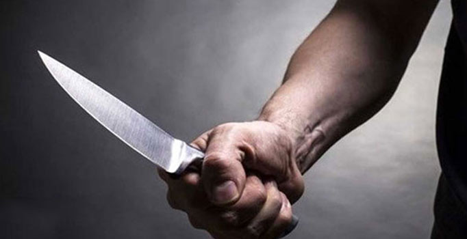 Samsun'da tartıştığı erkek arkadaşını bıçakladı