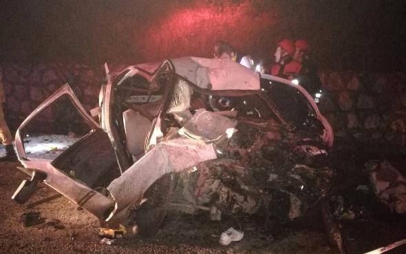 Samsun'da TIR ile otomobil kafa kafaya çarpıştı: 2 ölü, 2 yaralı
