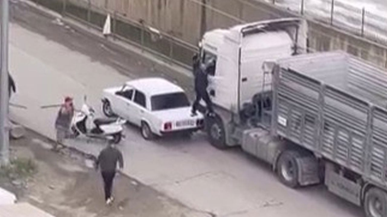 Samsun’da tır şoförüne sopalı saldırı! O anlar kamerada