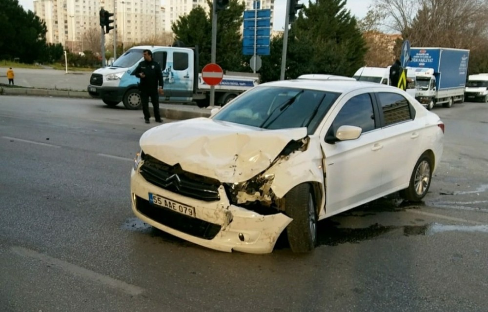 Samsun’da trafik kazası: 2 yaralı 