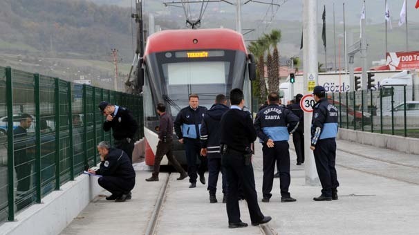 Samsun'da tramvayın altında kalarak hayatını kaybetti
