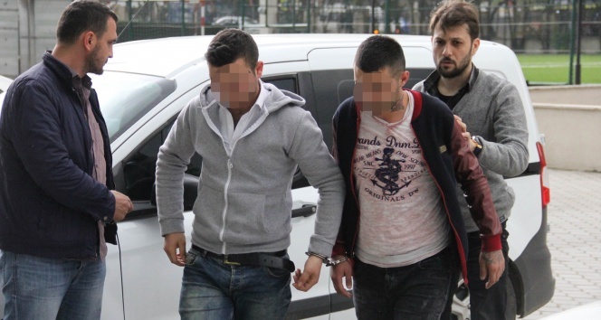 Samsun'da uyuşturucu haplarla yakalandılar