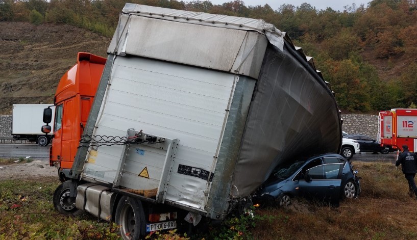 Samsun'da yabancı plakalı tır katliam yaptı: 3 ölü, 2’si ağır 10 yaralı