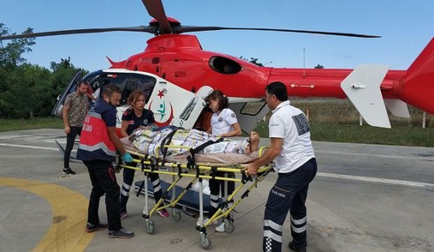 Samsun'da yaşlı adamın yardımına ambulans helikopter yetişti