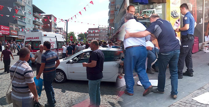 O ilimizde 100 kişi birbirine girdi: 10 kişi yaralandı