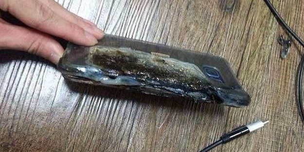 Samsung'un yeni amiral gemisi patladı!