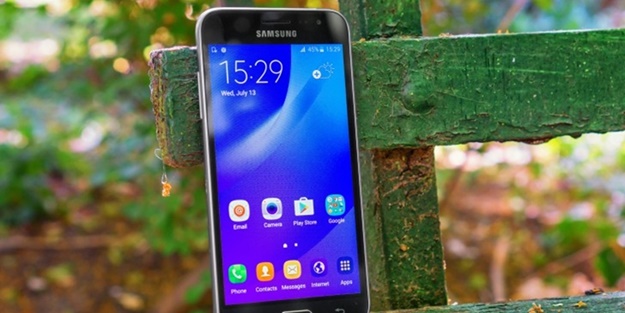 Samsung J3'ün özellikleri belli oldu